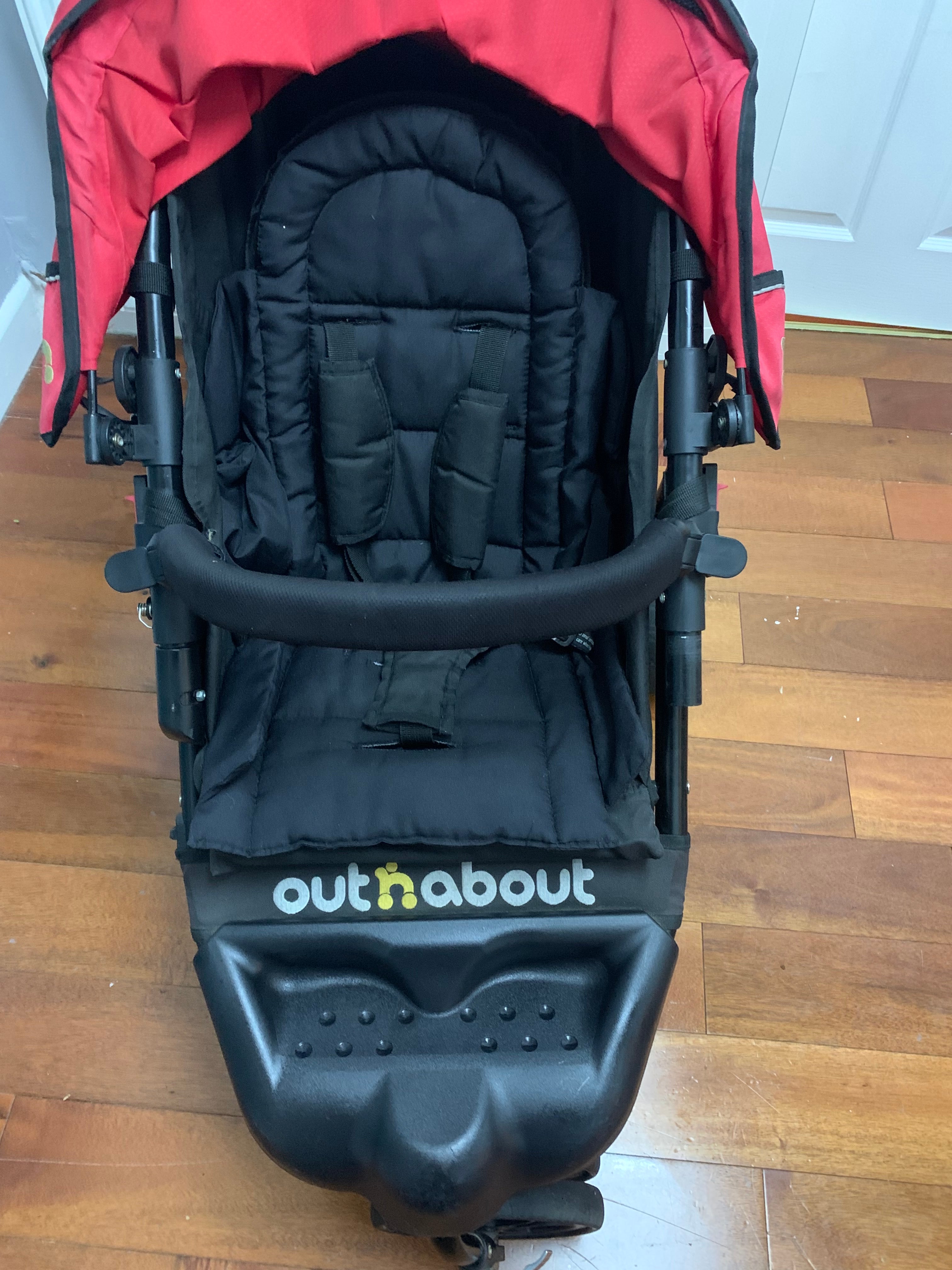 Out N About GT Single Buggy - Lightweight, All-Terrain, Excellent Condition