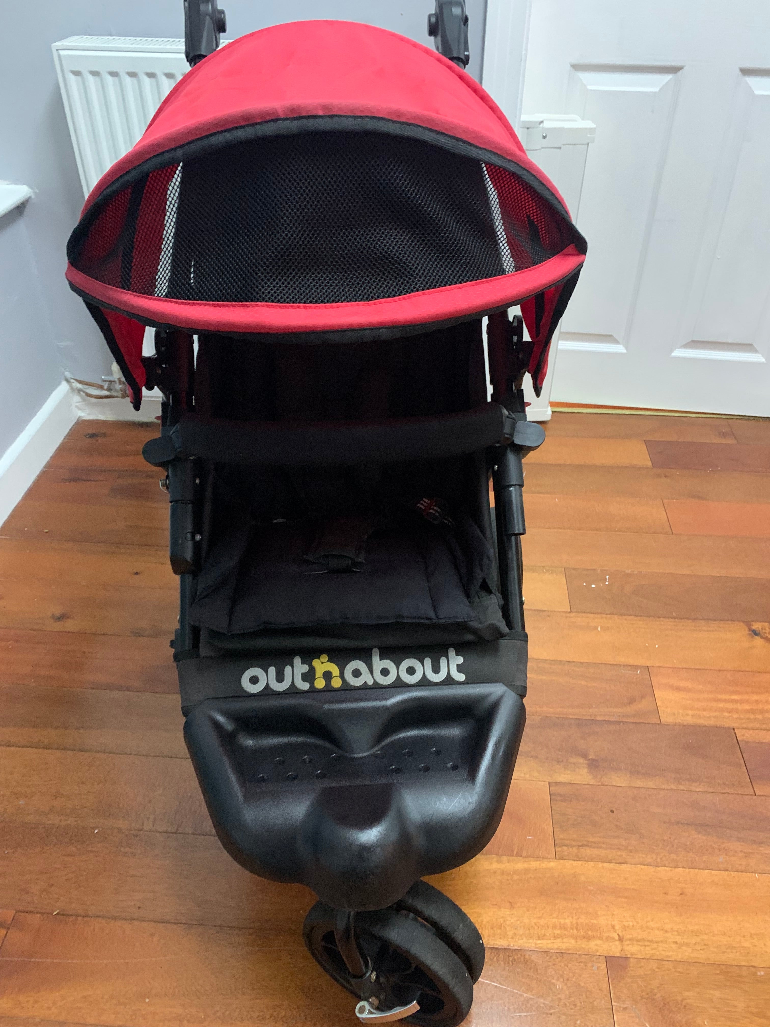 Out N About GT Single Buggy - Lightweight, All-Terrain, Excellent Condition